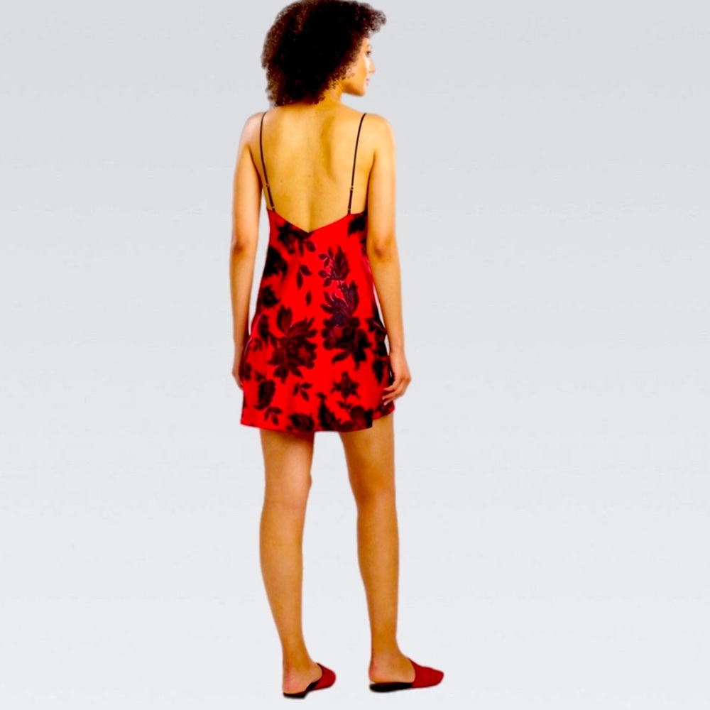 Josie Natori Mantilla Brocade Red Combo Chemise V-neck